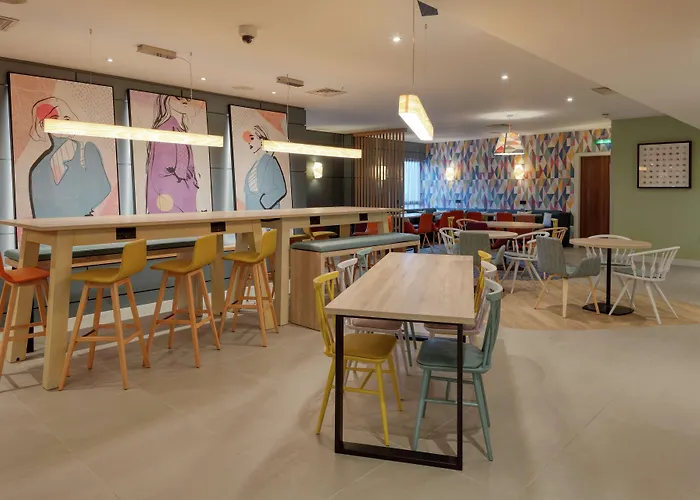 Hampton By Hilton Corby